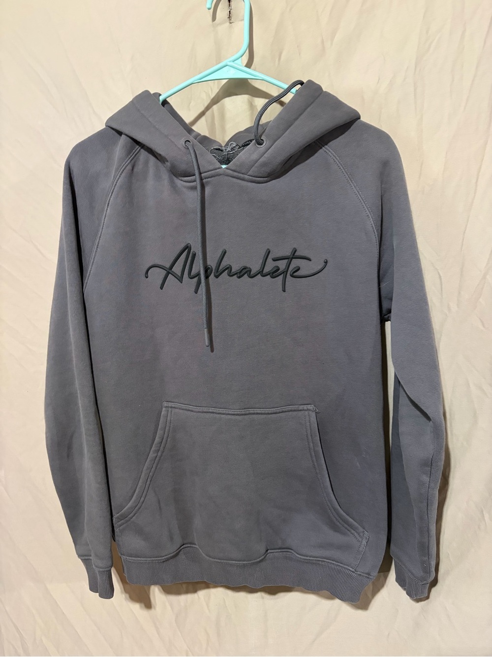 Alphalete sweatshirt
